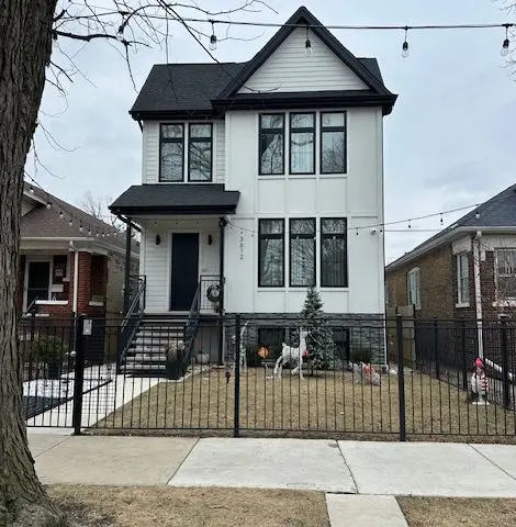 3621 N Kimball AVE, Chicago, IL 60618