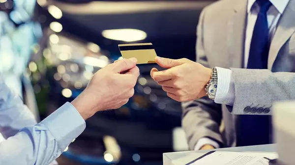 feature image of Why You Should Not Make Any Major Credit Purchases