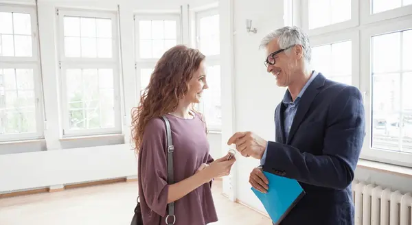 Mortgage Rates Drop to Their Lowest Level of the Year,James Lynch
