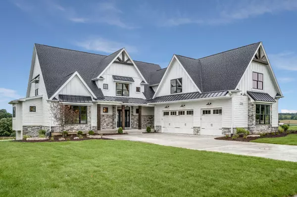 Jaimee Jacobson realtor selling northern utah real estate agent (8)