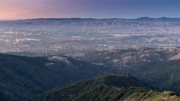 Los Gatos-twilight-california-usa