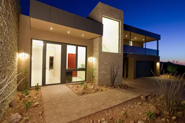 Leah Burr Realtor Arizona Real Estate Agent Arizona Home Team Realty One Group (29)