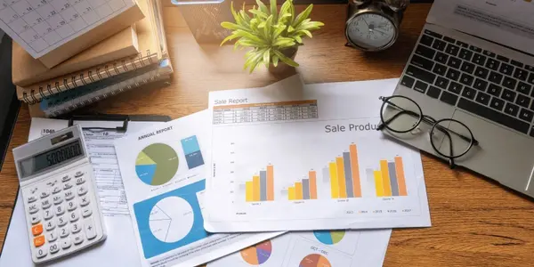 ¿Cuál es la diferencia entre los agentes inmobiliarios, los REALTORS® y los corredores?,Martha Lopez