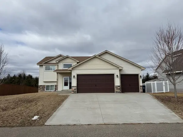 Newer Construction 2BR/2BA in Lindstrom,Chuck Carstensen
