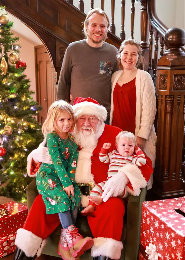 Resource Realty Partners Santa Event