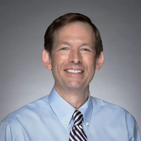 HEADSHOT FROM EMAIL (6)