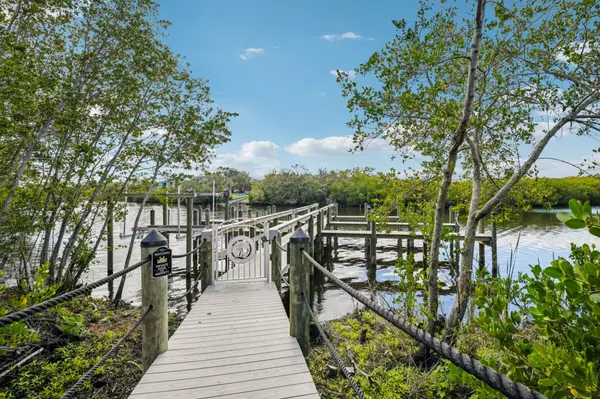 49-web-or-mls-Windchime Ln-049