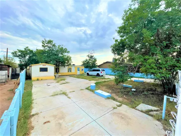3115 W Monte Vista Rd, Phoenix, AZ 85009