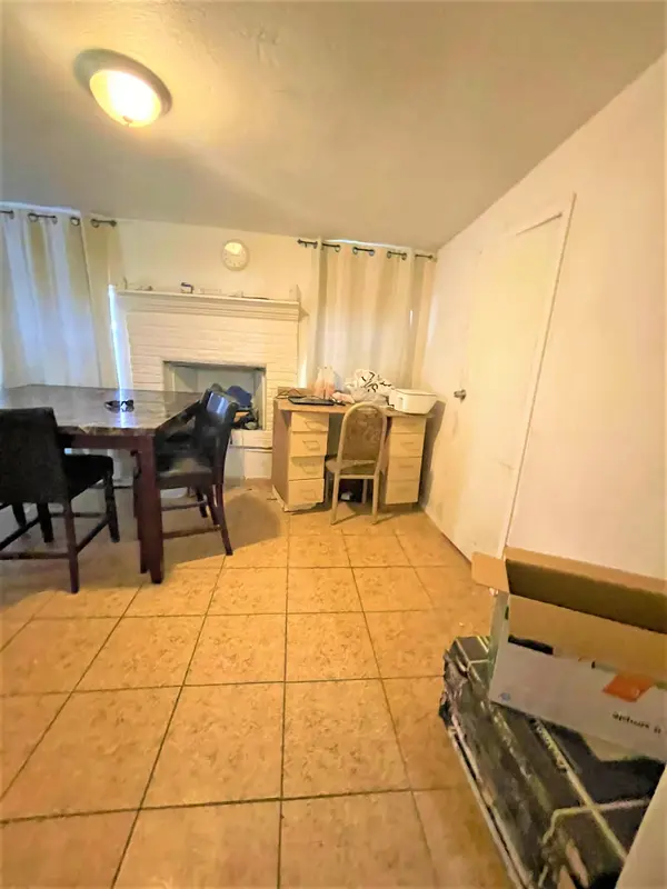 3115 W Monte Vista Rd, Phoenix, AZ 85009