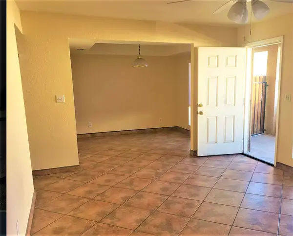 202 E Ruth Ave, Phoenix, AZ 85020