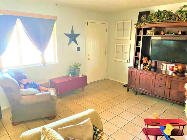 610 N 94th Way, Mesa, AZ 85207