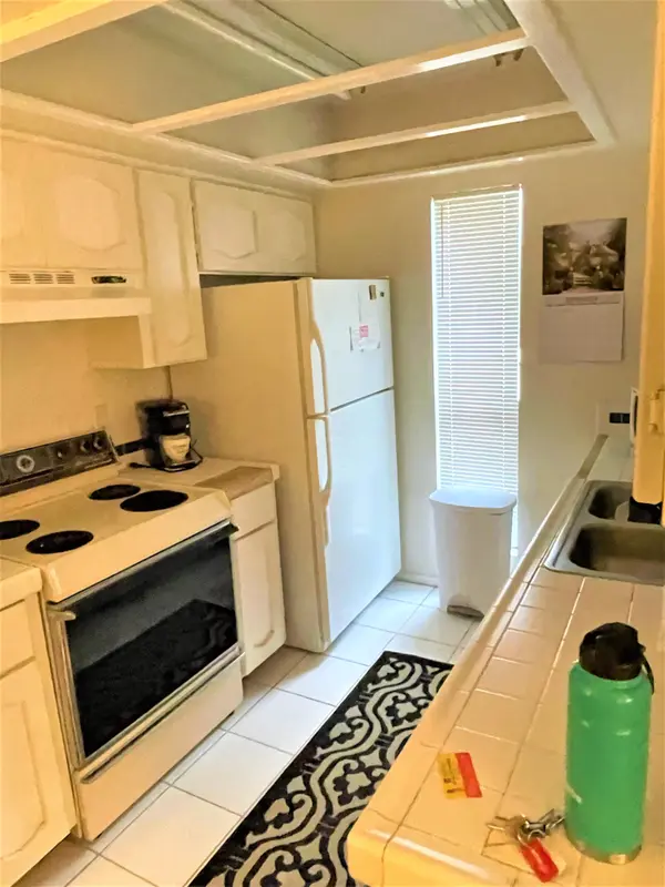 3119 W Cochise Dr #245, Phoenix, AZ 85051