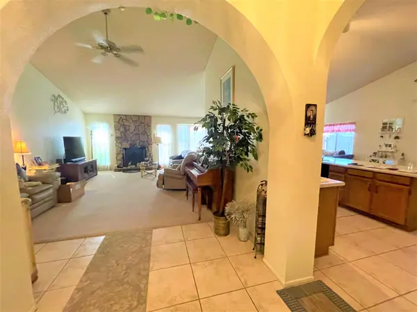 705 W Loughlin Dr, Chandler, AZ 85225