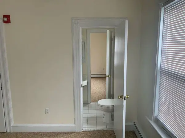 87 Old River St, Hackensack, NJ 07601