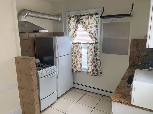 87 Old River St, Hackensack, NJ 07601