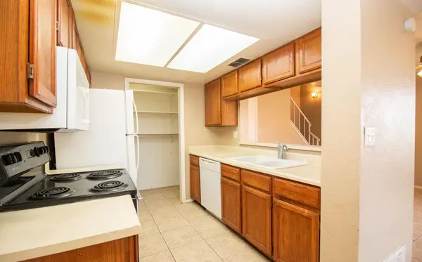4414 E Riverside St, Phoenix, AZ 85040