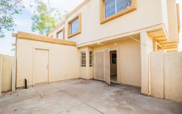 4414 E Riverside St, Phoenix, AZ 85040