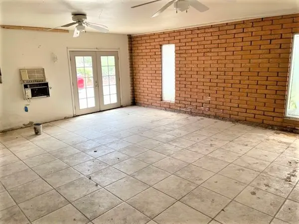 2614 E Winston Dr, Phoenix, AZ 85042