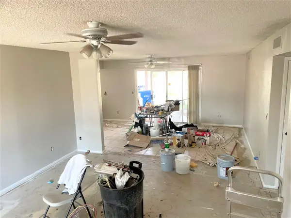 3228 E Helena Dr, Phoenix, AZ 85032
