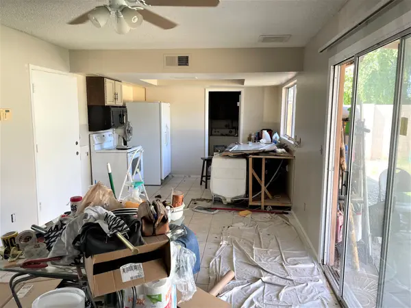 3228 E Helena Dr, Phoenix, AZ 85032