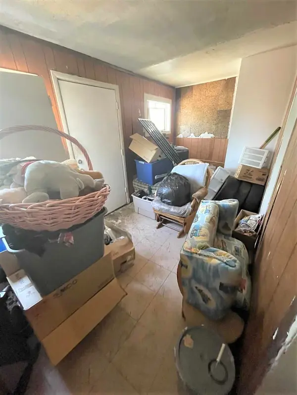 5032 W Gardenia Ave, Glendale, AZ 85301
