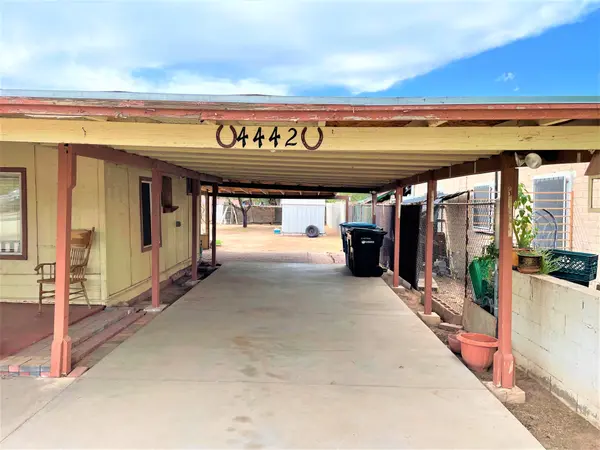 4442 S 8th Pl, Phoenix, AZ 85040