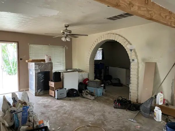 2401 W Citrus Way Phoenix, Az 85015,