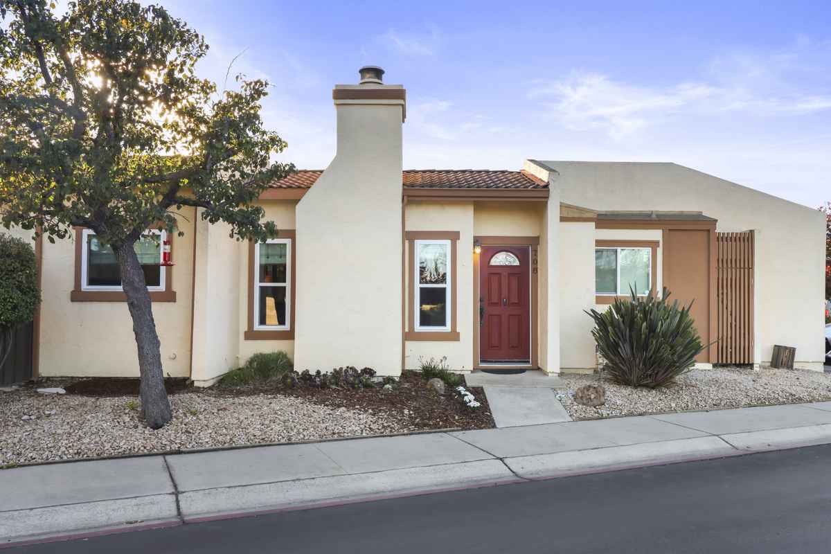 708 Birch Dr, Campbell, CA 95008