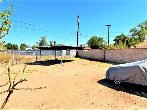 3037 N 41st Dr, Phoenix, AZ 85019