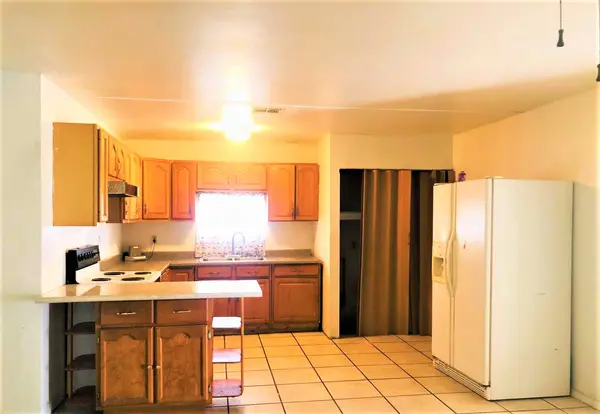 5137 W Earll Dr, Phoenix, AZ 85031