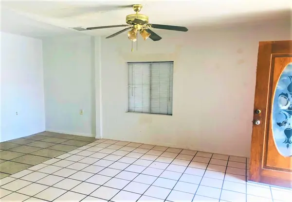 5137 W Earll Dr, Phoenix, AZ 85031
