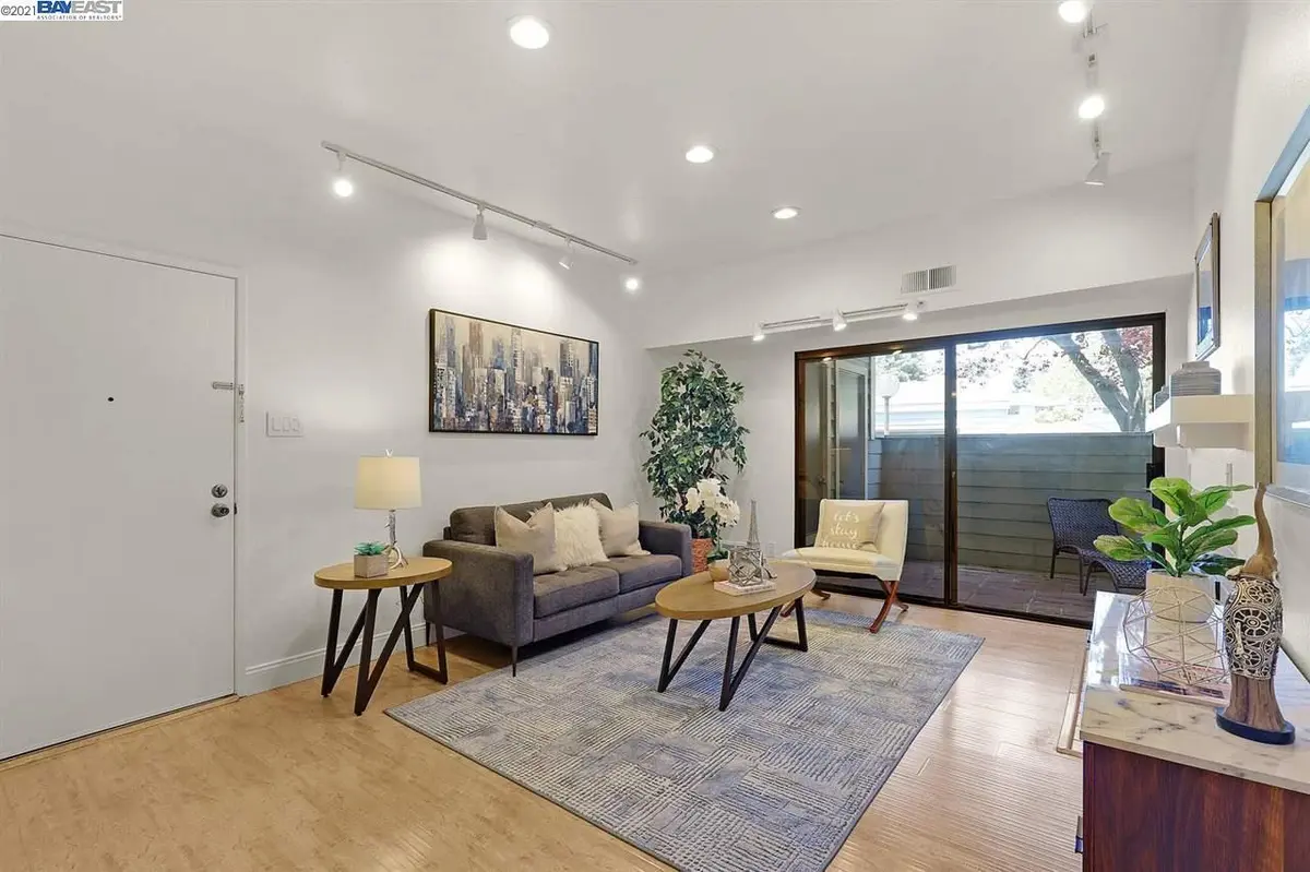 Birchwood Ter, Fremont, CA 94536