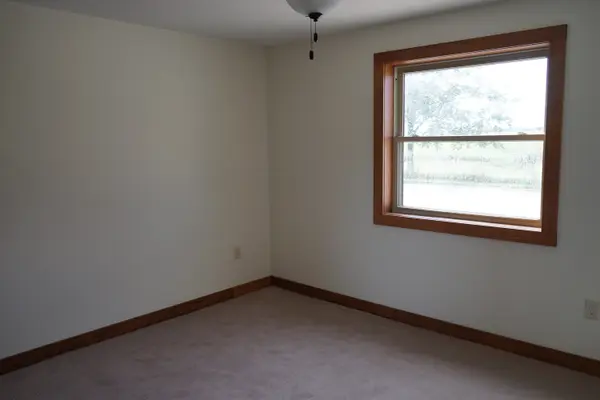 783 Larkin Dr, Dorchester, IA 52140