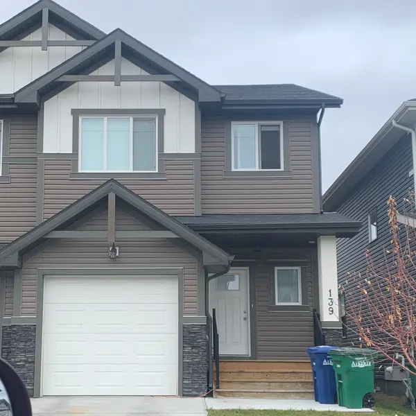 139 Reunion Loop NW, Airdrie, AB T4B 4J6
