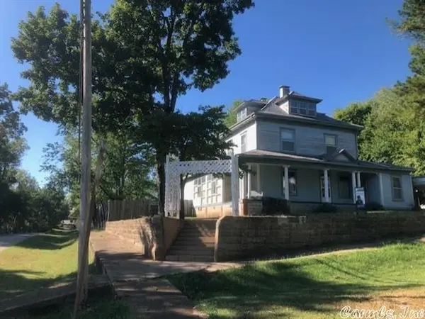 420 Bethel Ave, Mammoth Spring, AR 72554