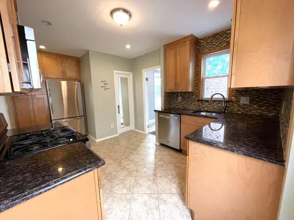 227 Beach 135th St, Rockaway Park, NY 11694