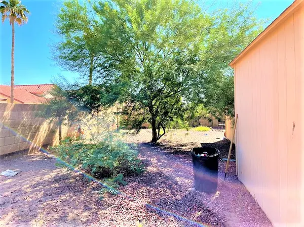 7744 W Yucca St, Peoria, AZ 85345