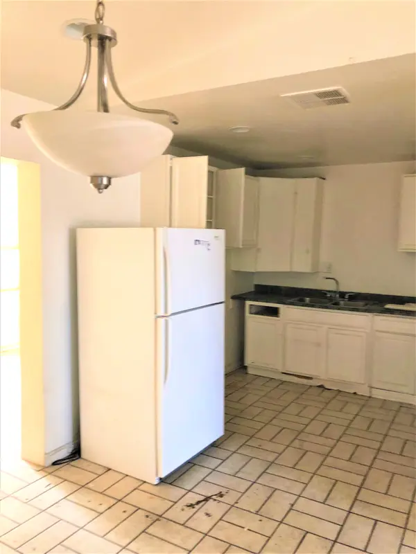 2320 N 39th Ln, Phoenix, AZ 85009