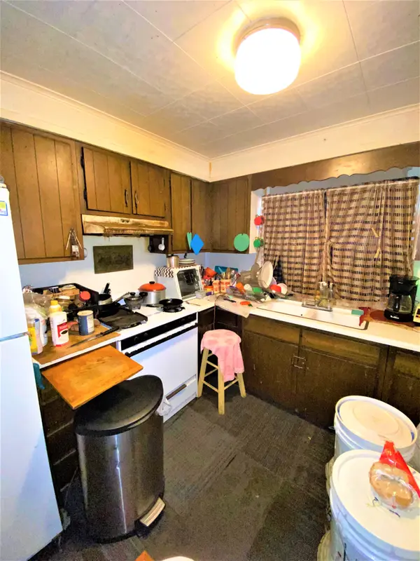 6722 N 60th Ave, Glendale, AZ 85301