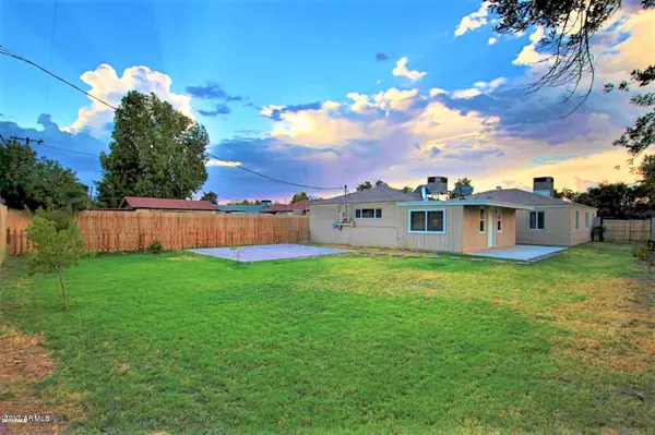 1731 W Heatherbrae Dr, Phoenix, AZ 85015