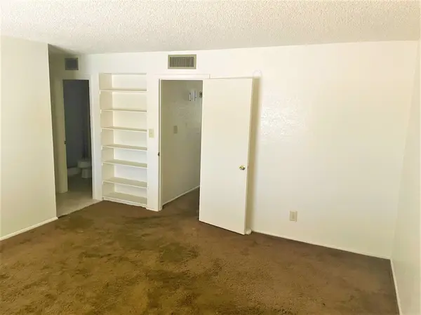 3242 W Las Palmaritas Dr, Phoenix, AZ 85051