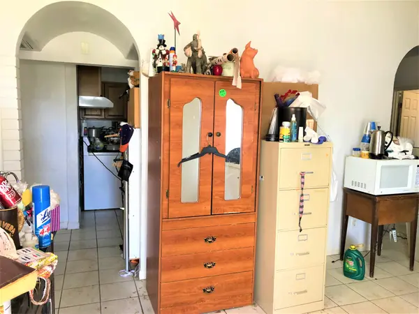 3530 E McKinley St, Phoenix, AZ 85008