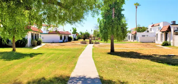 2133 W Turney Ave #76D, Phoenix, AZ 85015