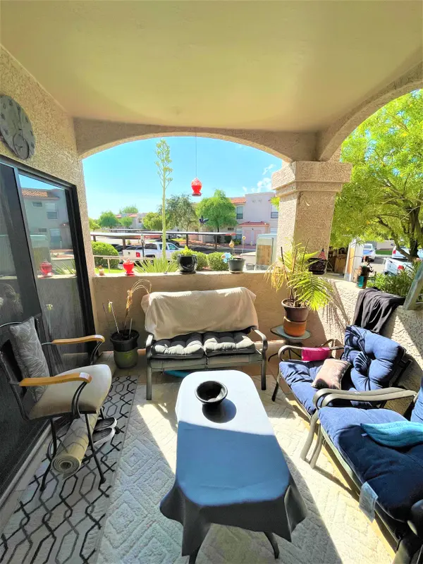 9151 W Greenway Rd #132, Peoria, AZ 85381