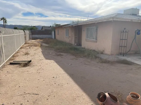 1837 e encinas ln Phoenix az 85040