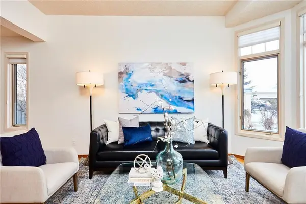 123 Hawkstone Pl NW, Calgary, AB T3G 3L7