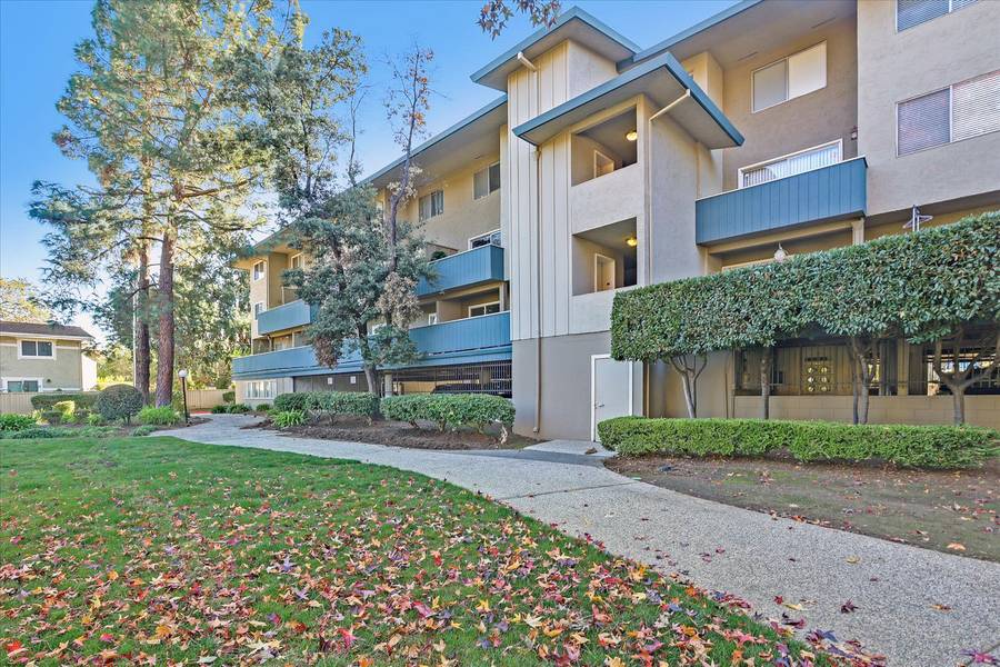 7150 Rainbow Dr #38, San Jose, CA 95129