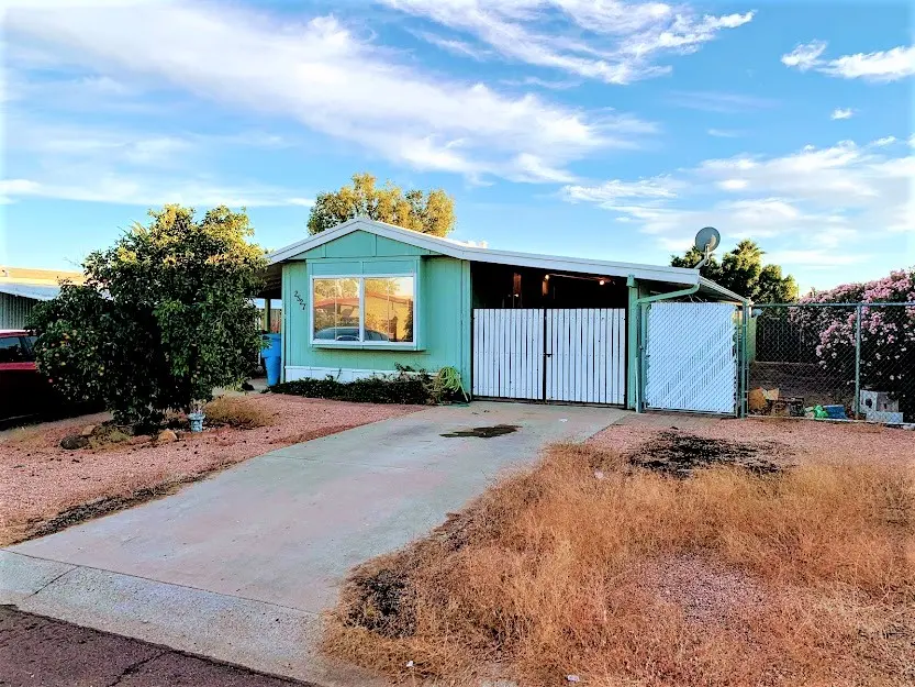 2527 E Oraibi Dr., Phoenix, AZ 85050