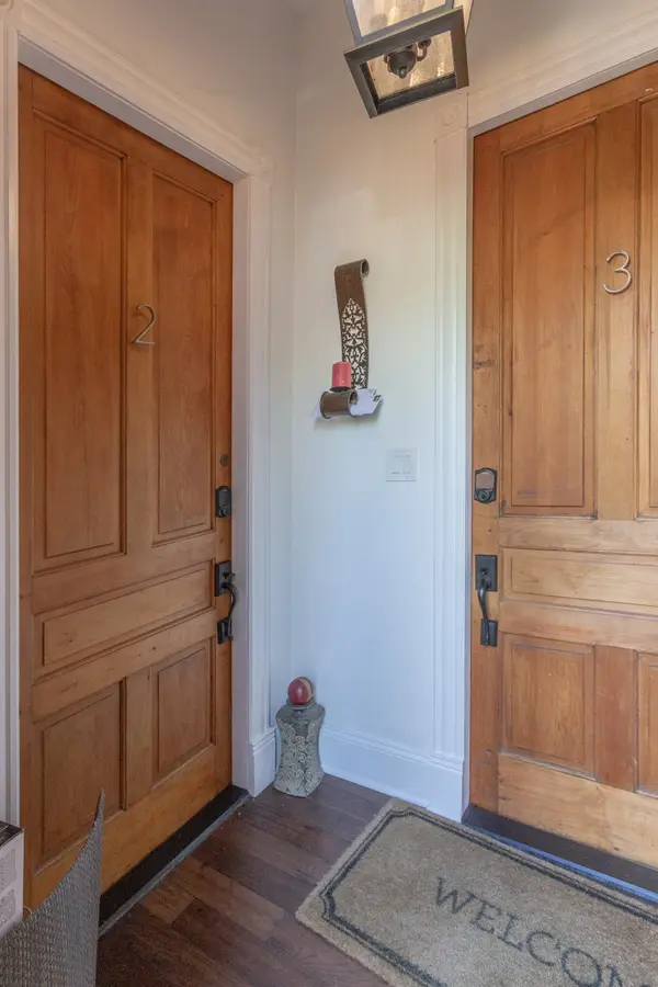 609 Massachusetts Ave NE #2, Washington, DC 20002
