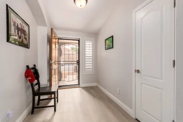 5700 W Megan St, Chandler, AZ 85226